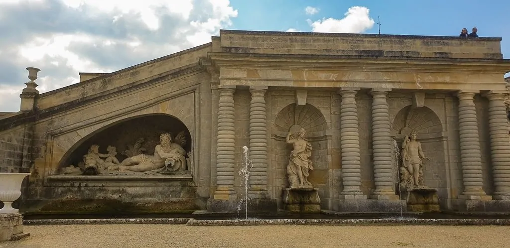 Chantilly Castle day trip from Paris - the gardens