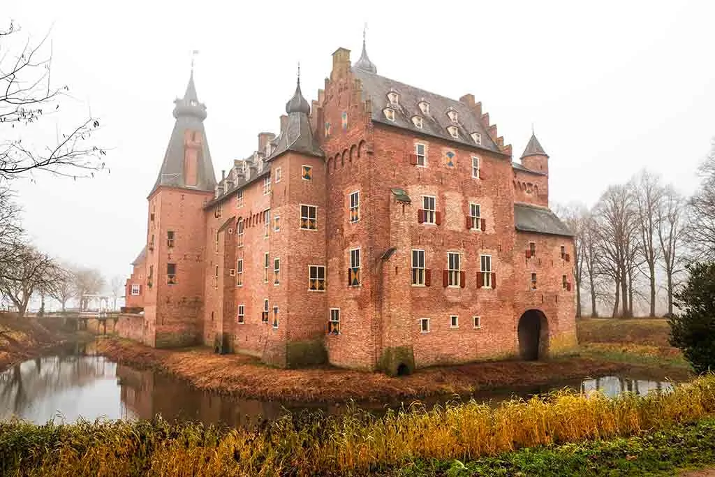 Famous Castles in Netherlands Doorwerth-Castle