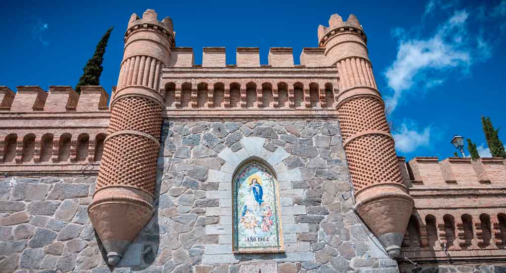 Famous Castles in Spain Alcazar-of-Toledo