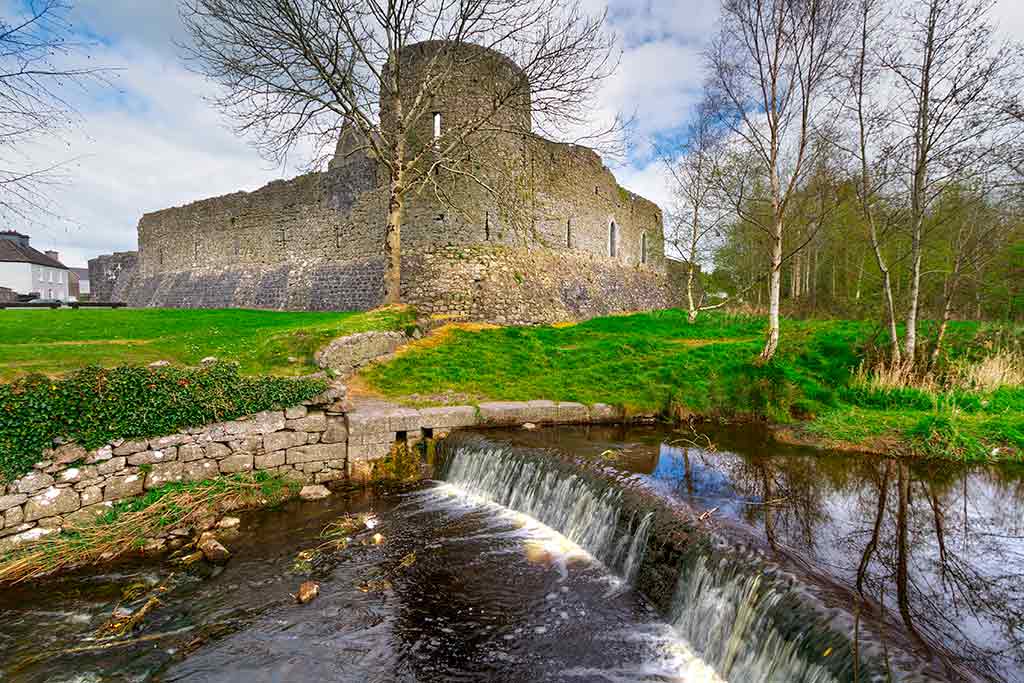 Best Castles in Ireland Athenry-Castle
