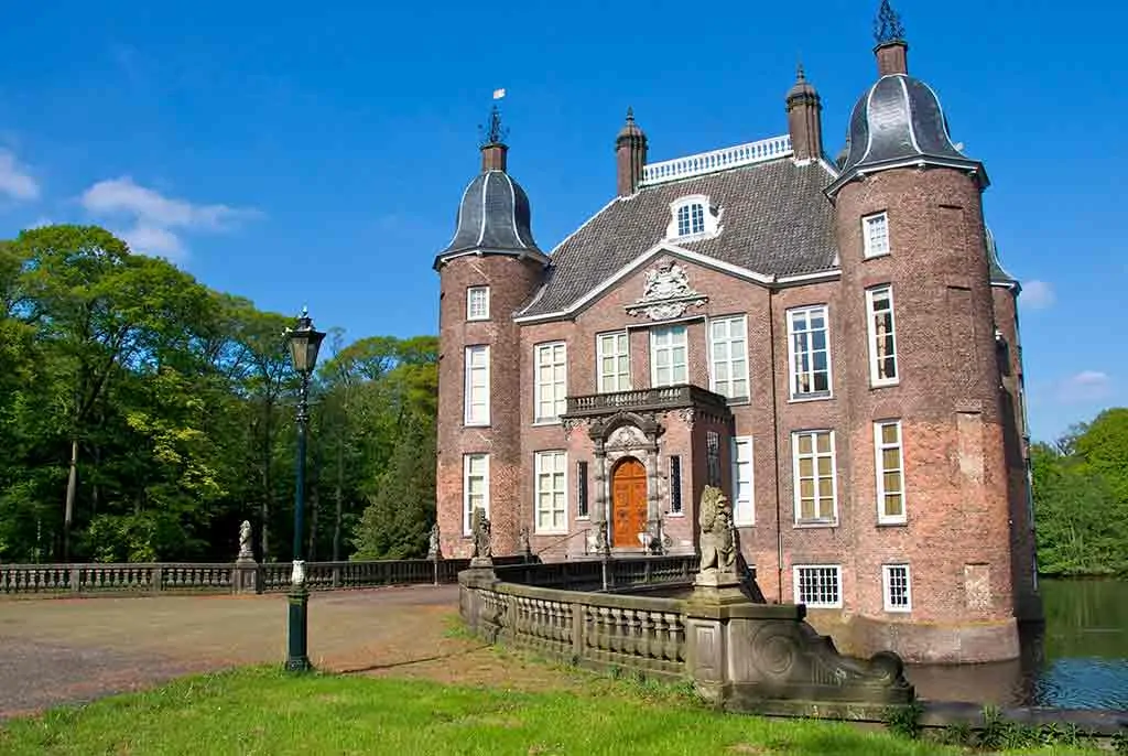 Castles in Netherlands Biljoen-Castle