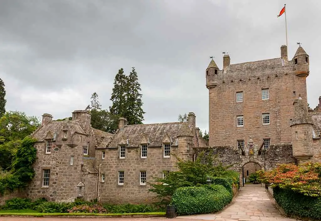 Best Scottish Castles CAWDOR-CASTLE