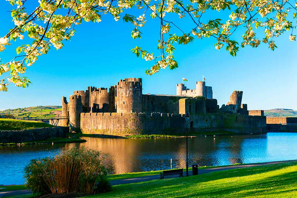 Famous Castles in Wales Caerphilly-Castle