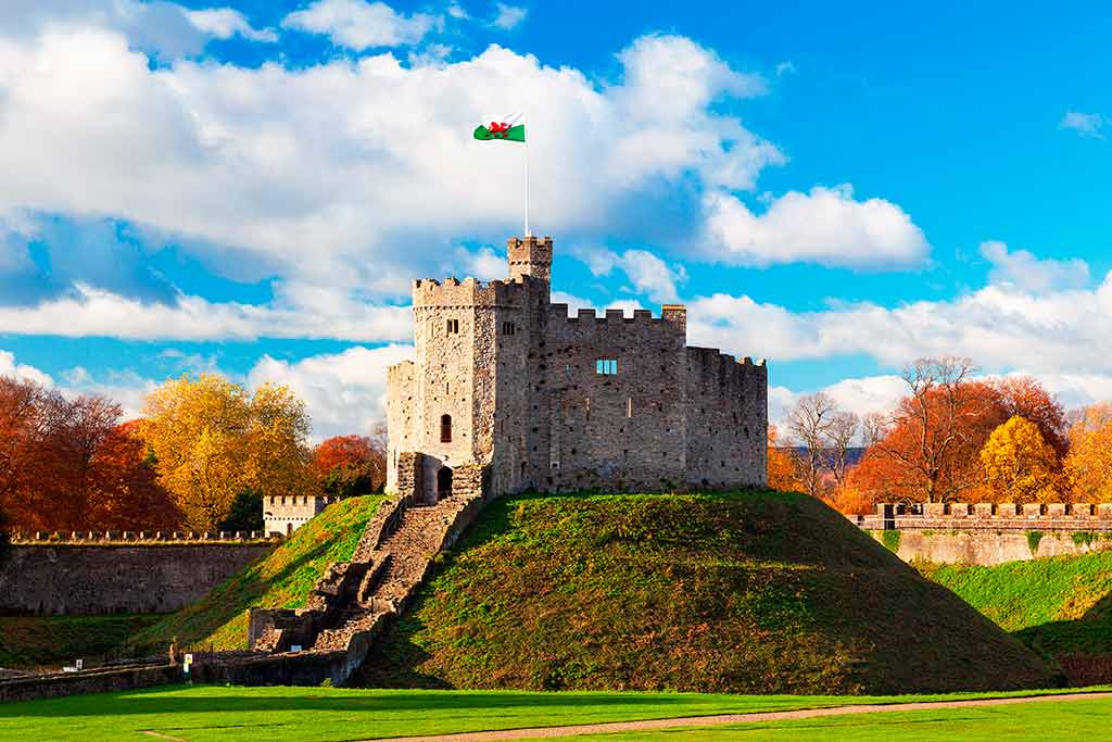 Best Welsh Castles Cardiff-Castle
