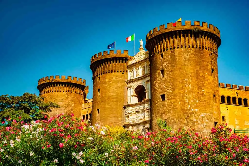 Best Italian Castles Castel-Nuovo