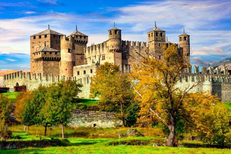 Best Castles In Italy - Historic European Castles