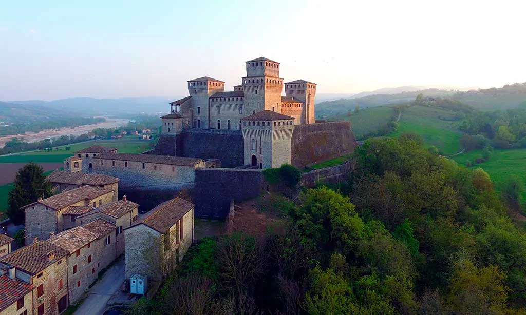 Italian Castles Castello-di-Torrechiara