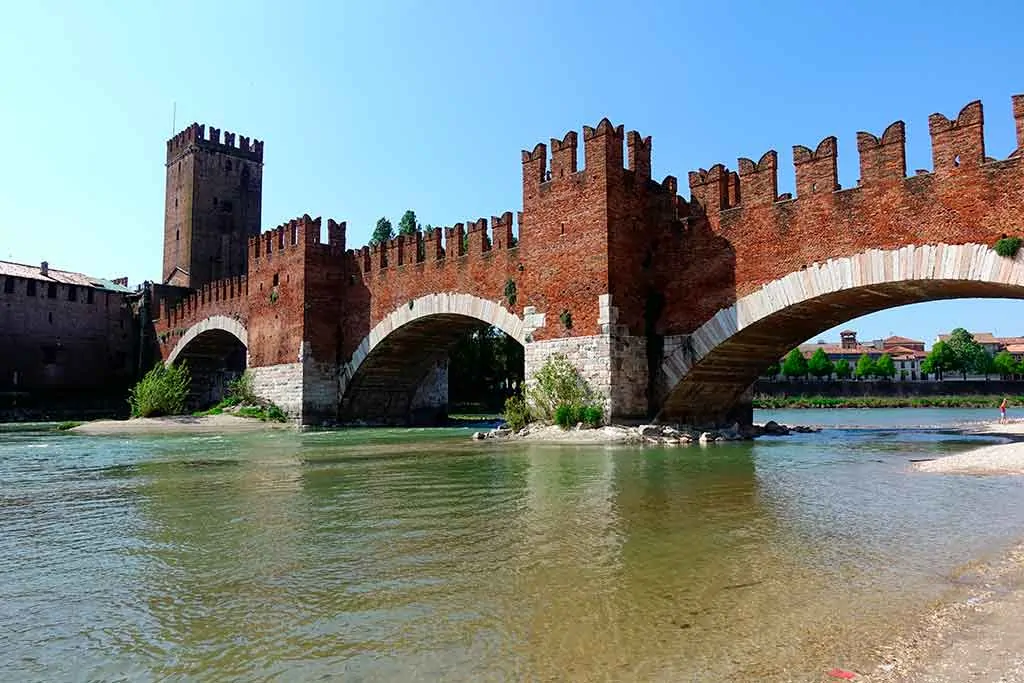 Castles in Italy Castelvecchio