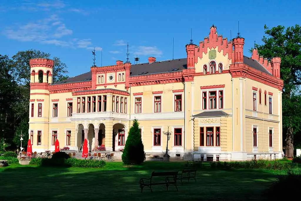 Famous Castles in Czech Castle Mostov