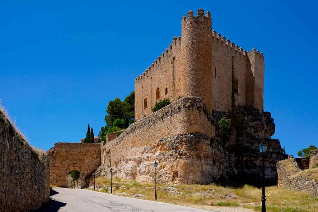 Best Spanish Castles Castle-of-Alarcon