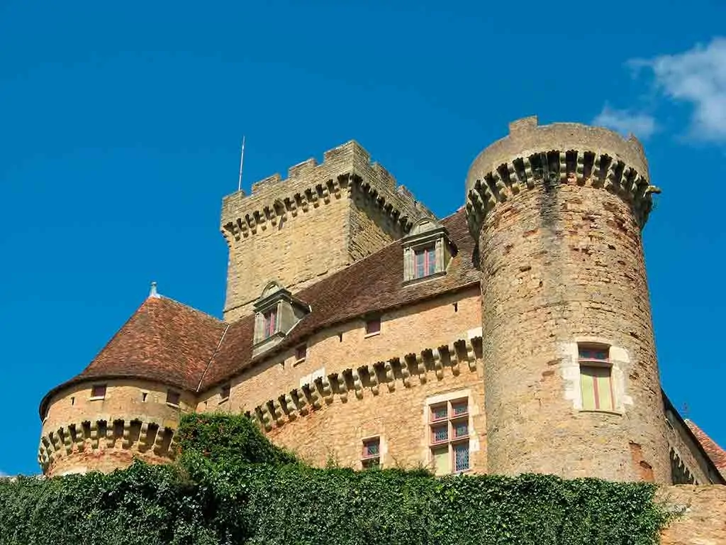 Famous Castles in France Chateau de' Castelnaud