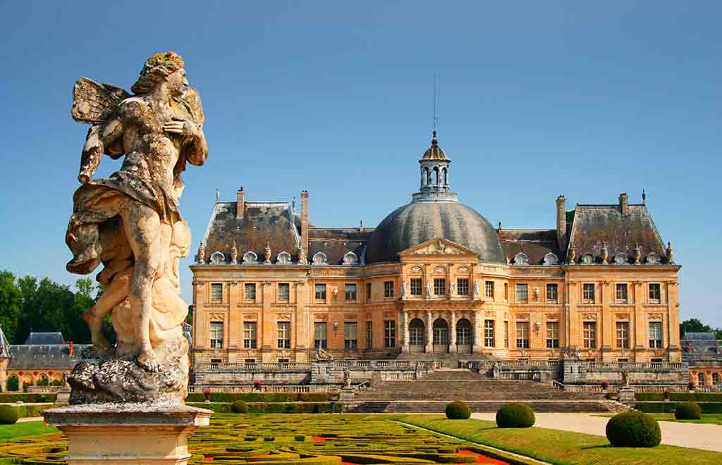 Best Castles in France Chateau de' Vaux le Vicomte