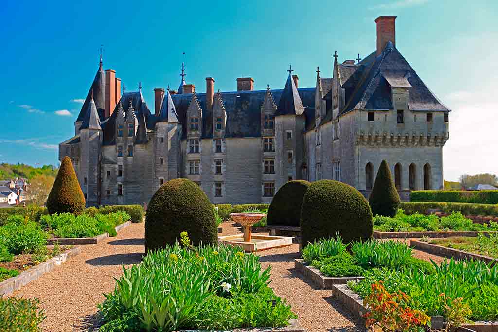Castles in Loire Valley Château-de-Langeais