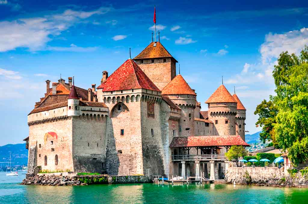 Best Swiss Castles Chillon-Castle