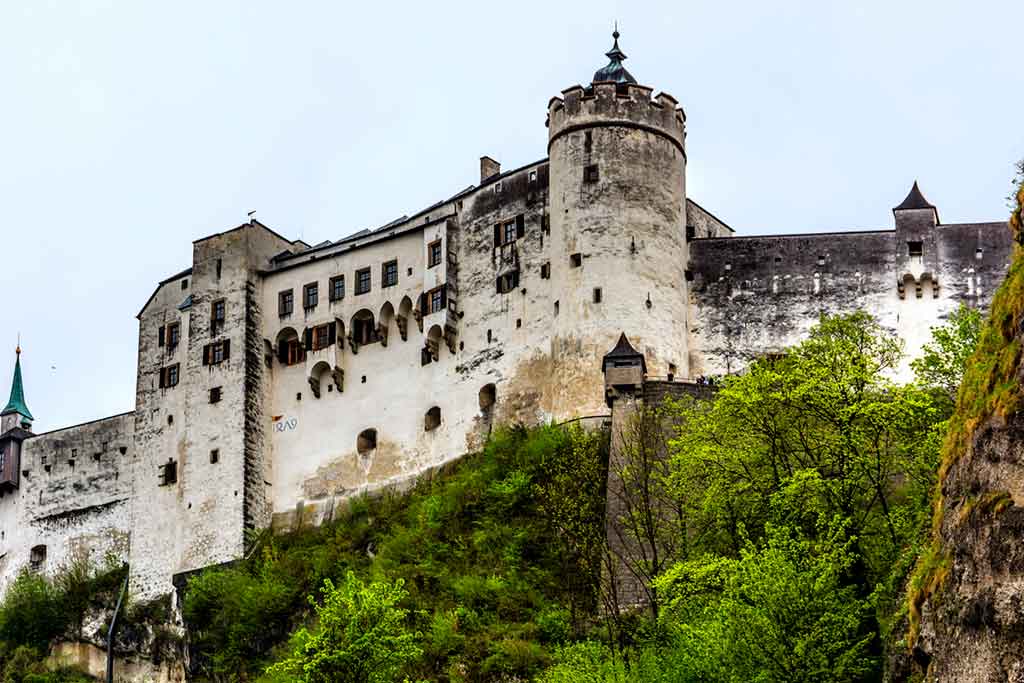 Famous Medieval Castles Festung-Hohensalzburg
