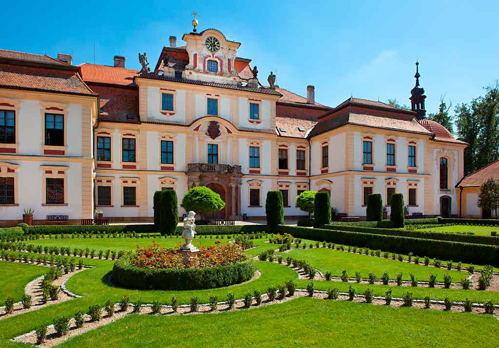 Castles in Czech Jemniste Castle