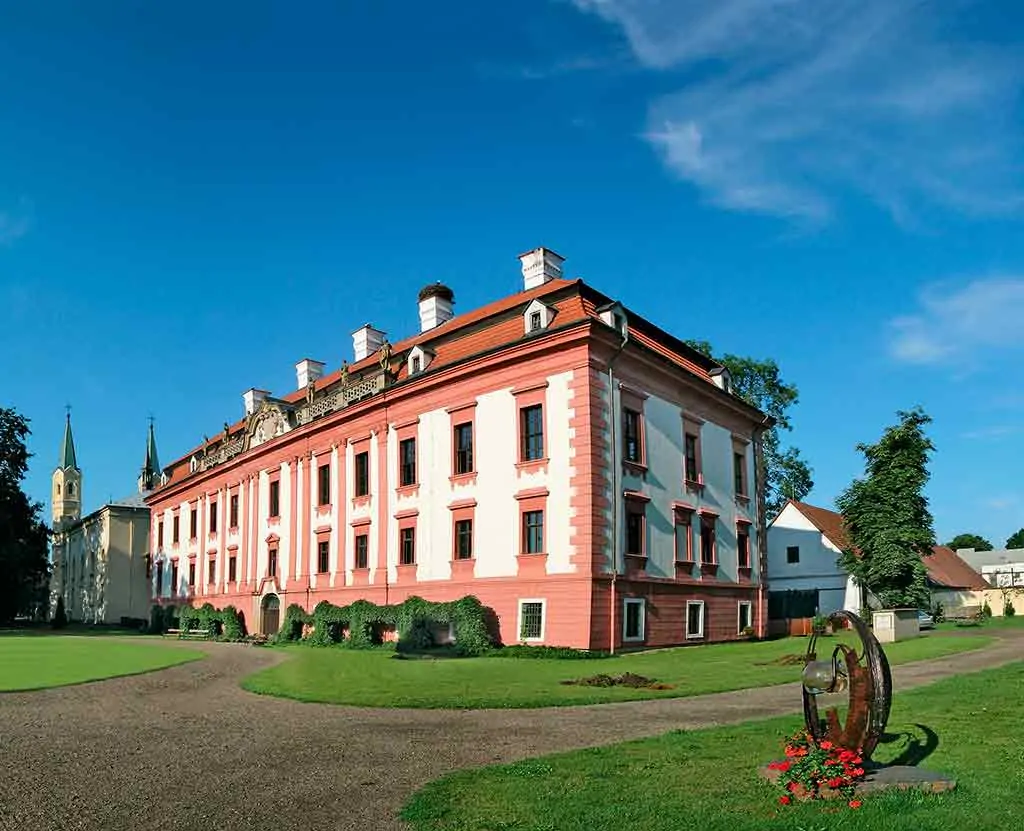 Best Czech Castles Kunin 