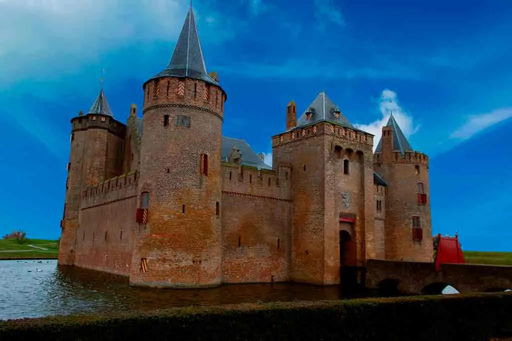 Castles in Netherlands Muider-Castle
