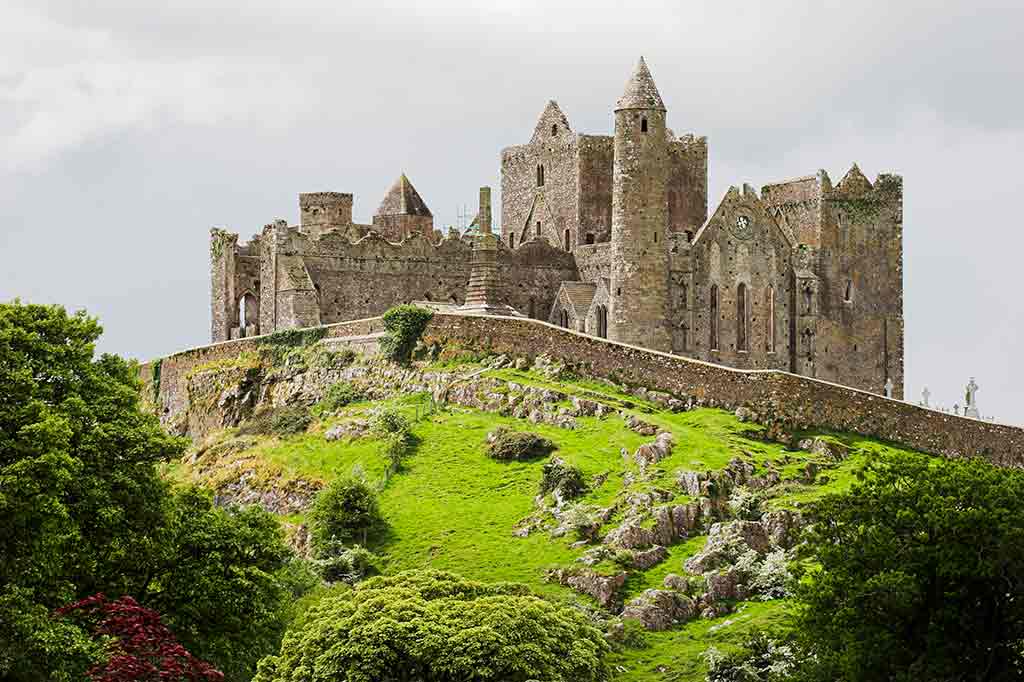Castles in Ireland The-Rock-of-Cashel