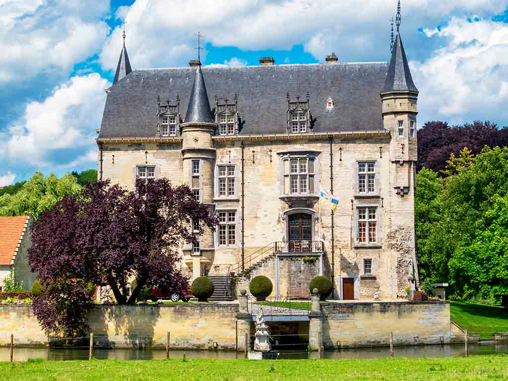 Best castles in Netherlands Valkenburg
