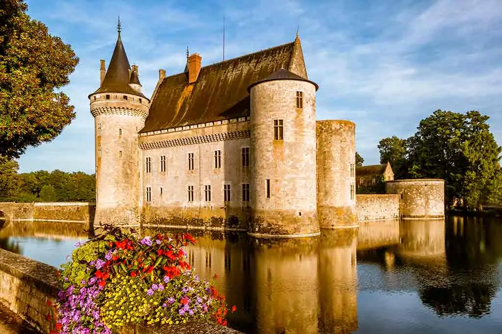 Famous Castles in France Chateau fo Sully