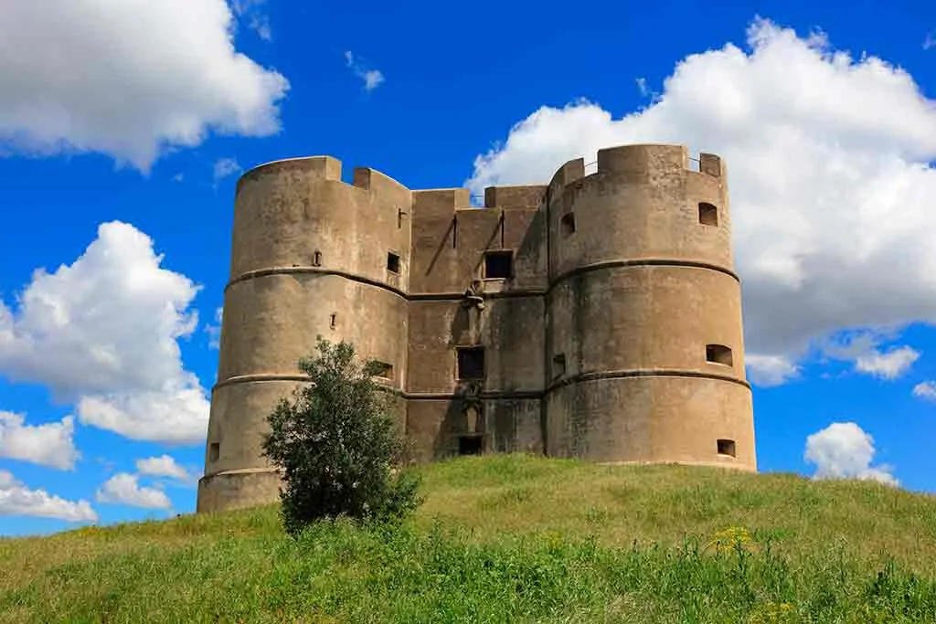 Famous Castles in Portugal-Castle-of-Evoramonte