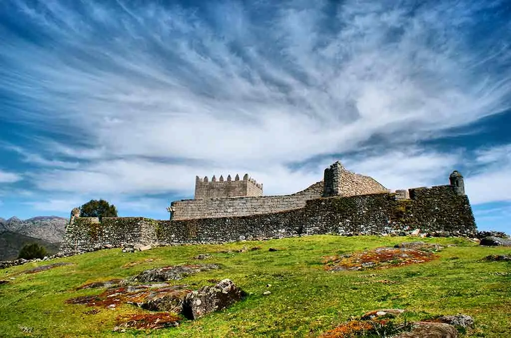 Famous Castles in Portugal-Castle-of-Lindoso