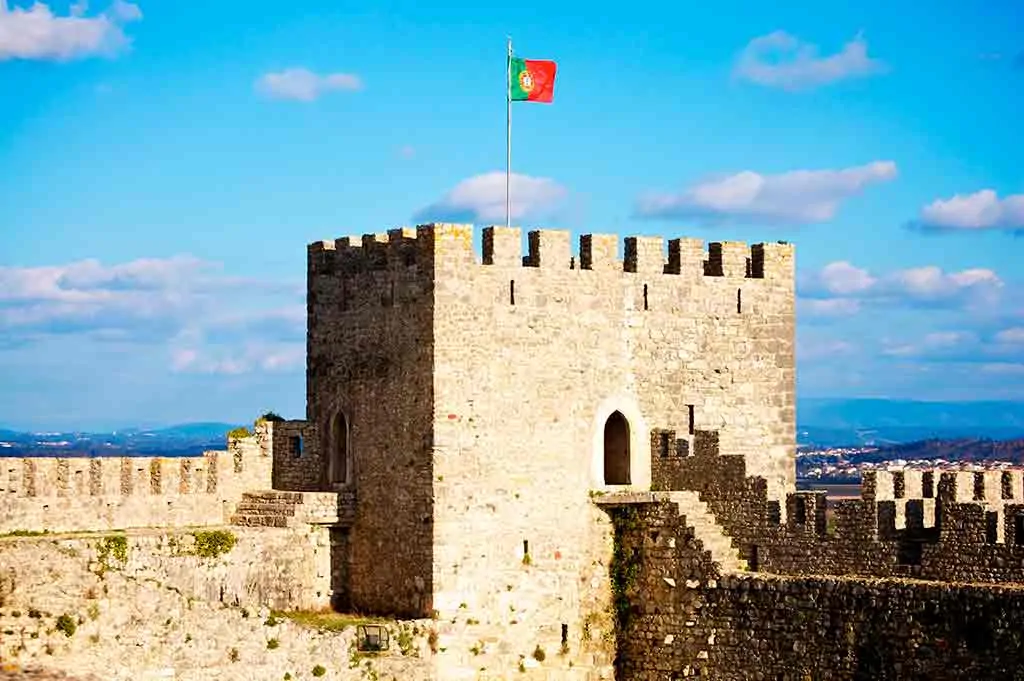 Castles in Portugal-Castle-of-Montemor-o-Velho