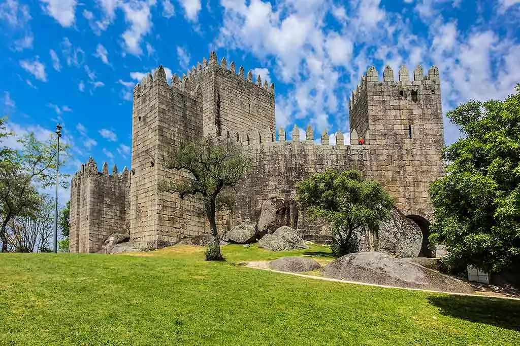 Best Portugal Castles-Guimaraes-Castle