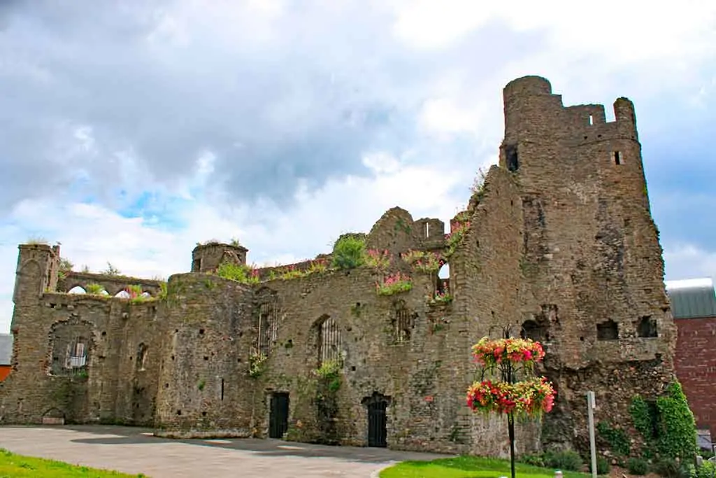 best castles in south wales-Swansea-Castle