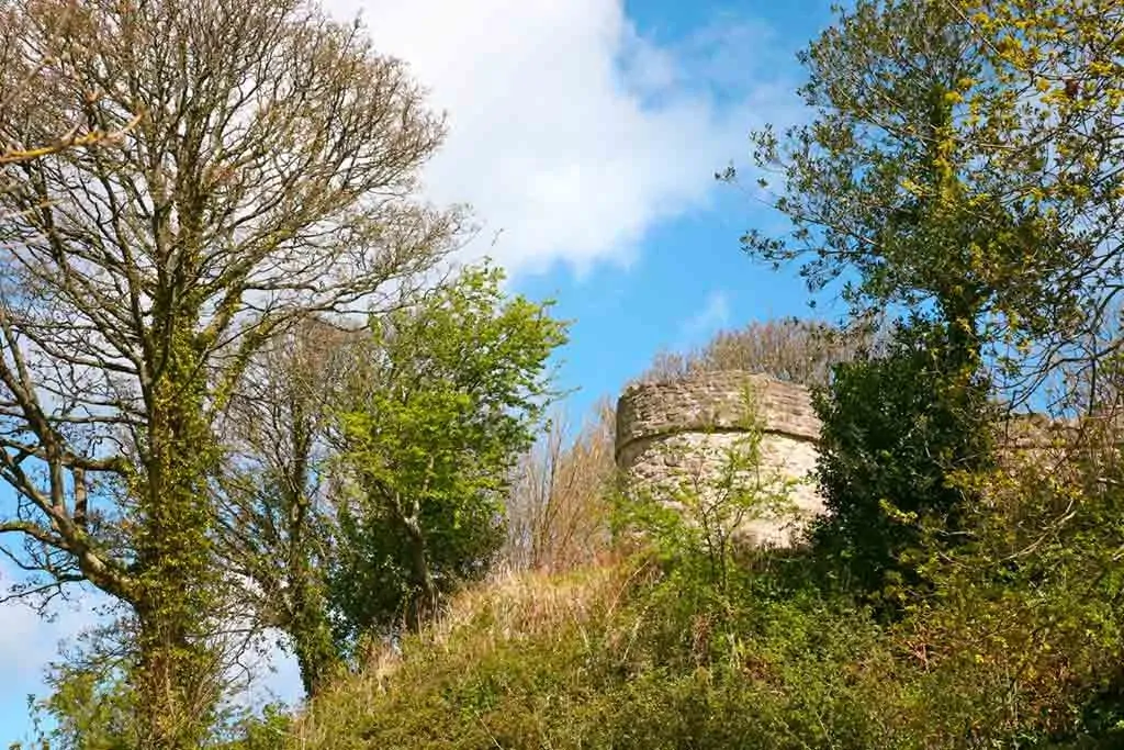 Best castles in Northern Wales-Castell-Aberlleiniog