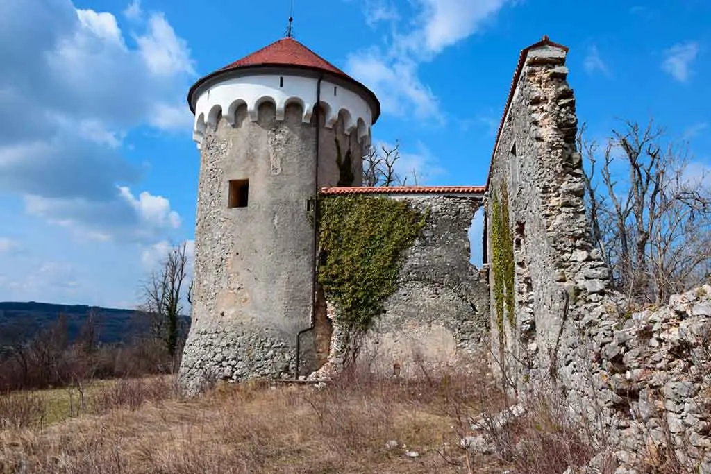 Famous Castles in Slovenia-Kalec-Castle