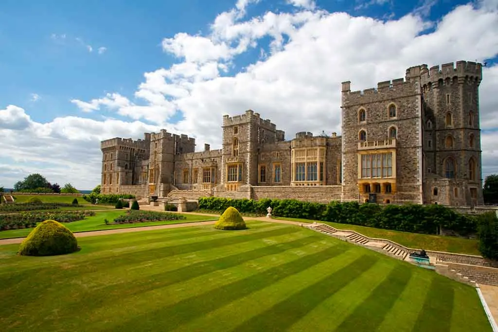 Best castles near London-Windsor-Castle