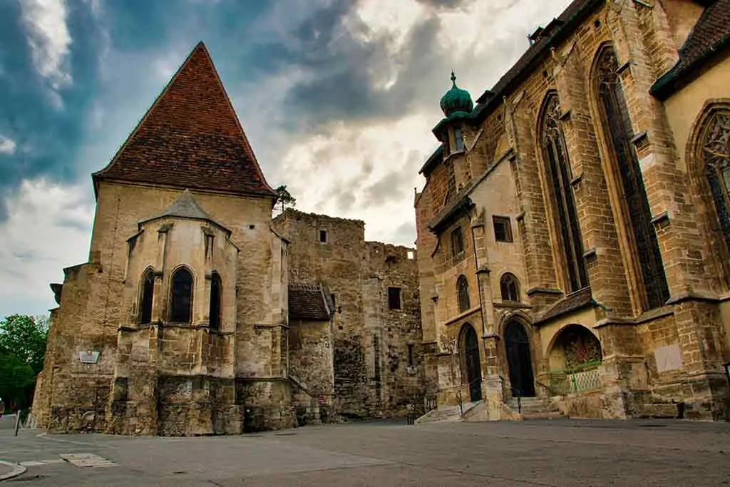 Best castles in Austria-Burg-Perchtoldsdorf