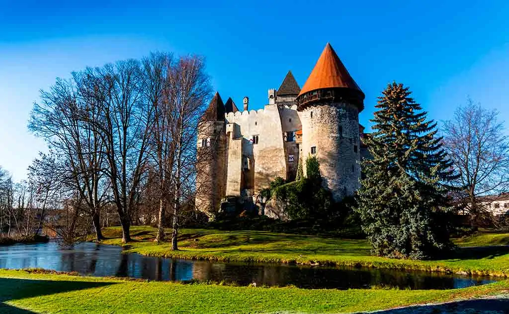 Best castles in Austria-Burg-Heidenreichstein