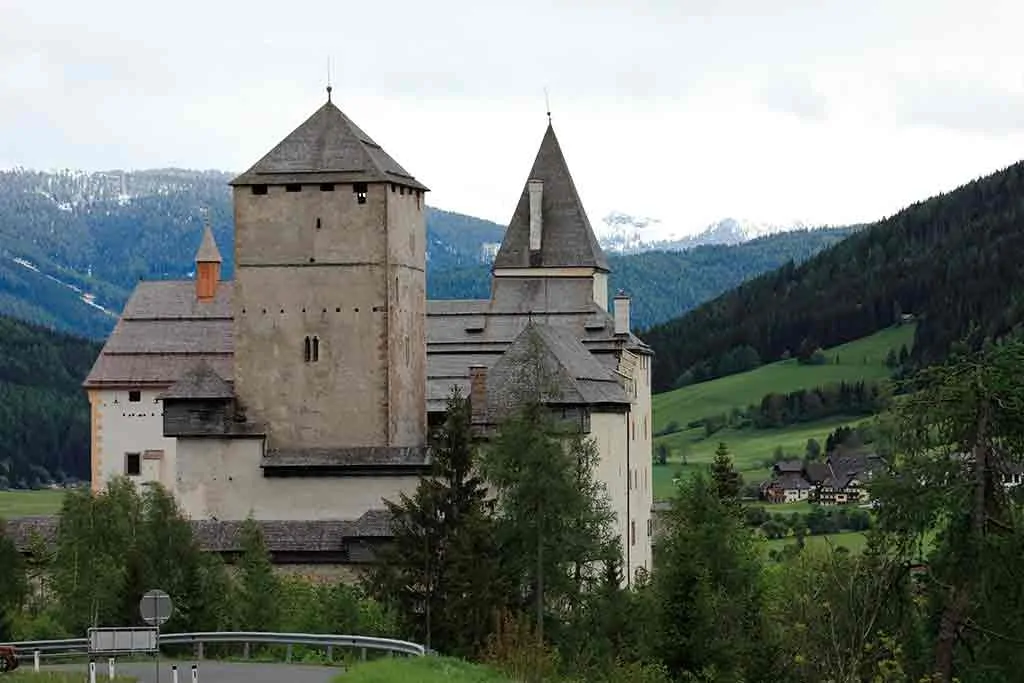 Famous Castles in Austria-Burg-Mauterndorf