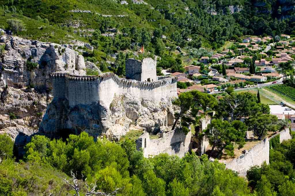 Best castles in Southern France-Château-de-Boulbon