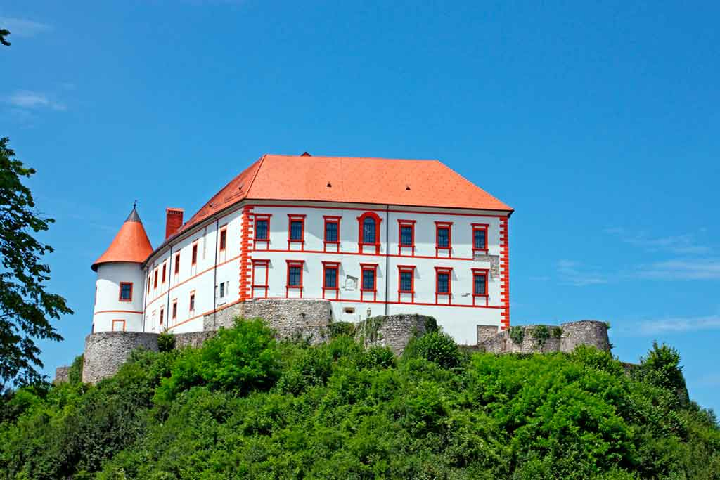Croatian Castles-OZALJ-CASTLE