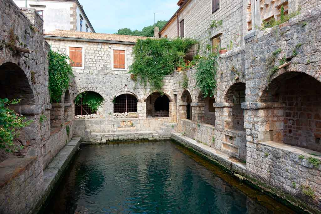 Best Croatian Castles-TVRDALJ-CASTLE