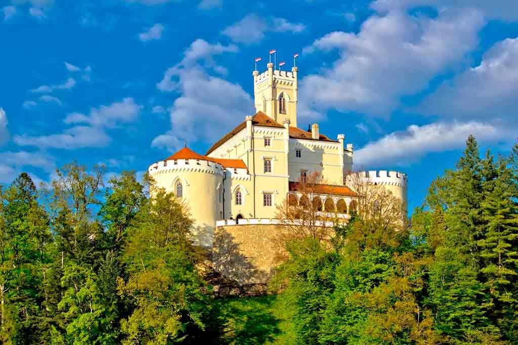 Best castles in Croatia-Trakoscan-Castle