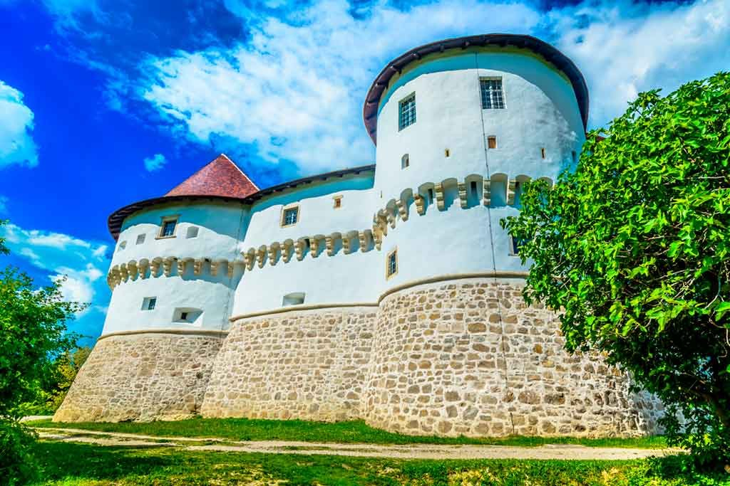 Famous Castles in Croatia-VELIKI-TABOR-CASTLE