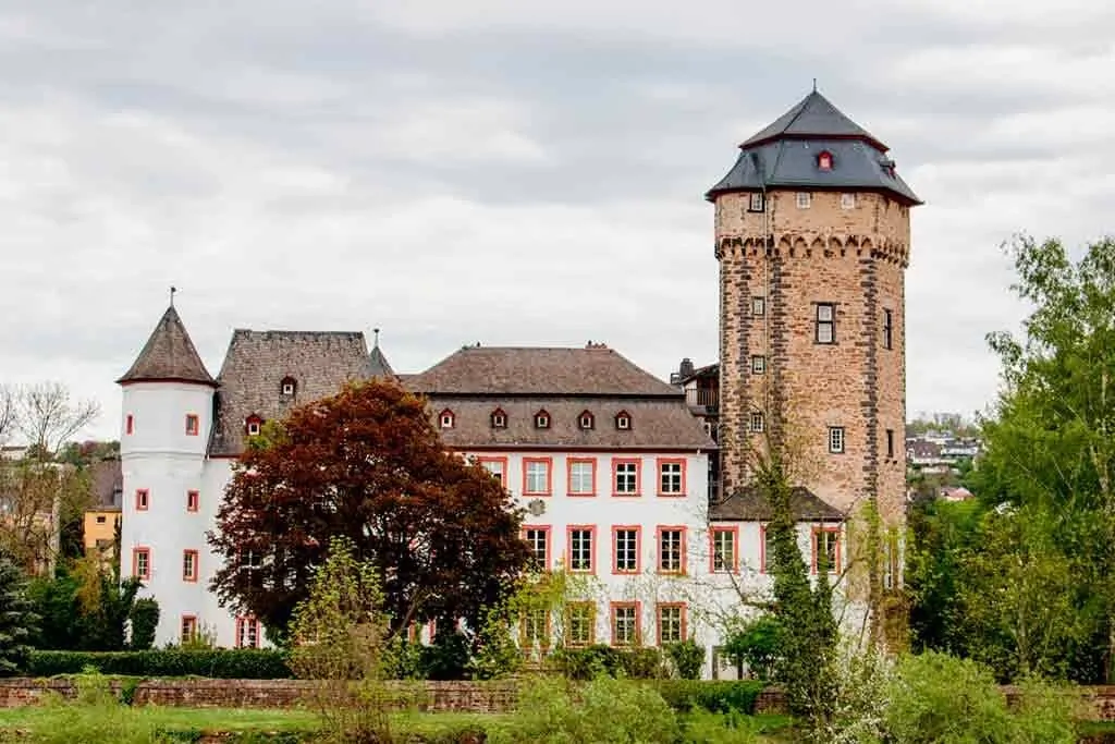Best castles in Rhine-Martinsburg-Castle