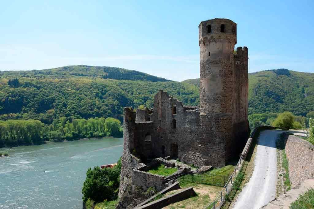 Famous Castles in Rhine-Ehrenfels-Ruin