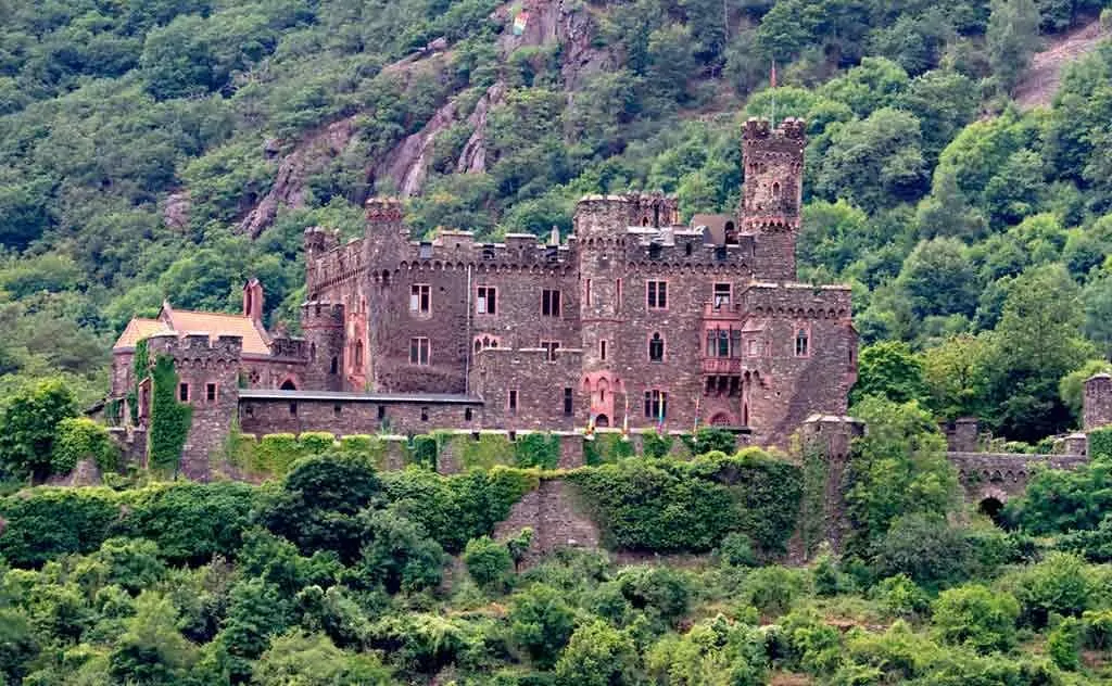 Best castles in Rhine-Reichenstein-Castle