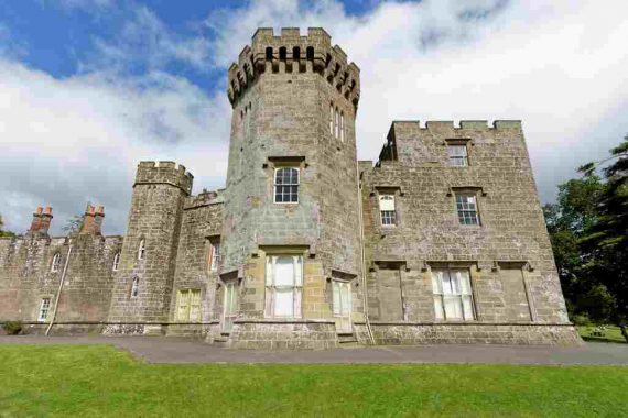 Best Castles near Glasgow - Historic European Castles