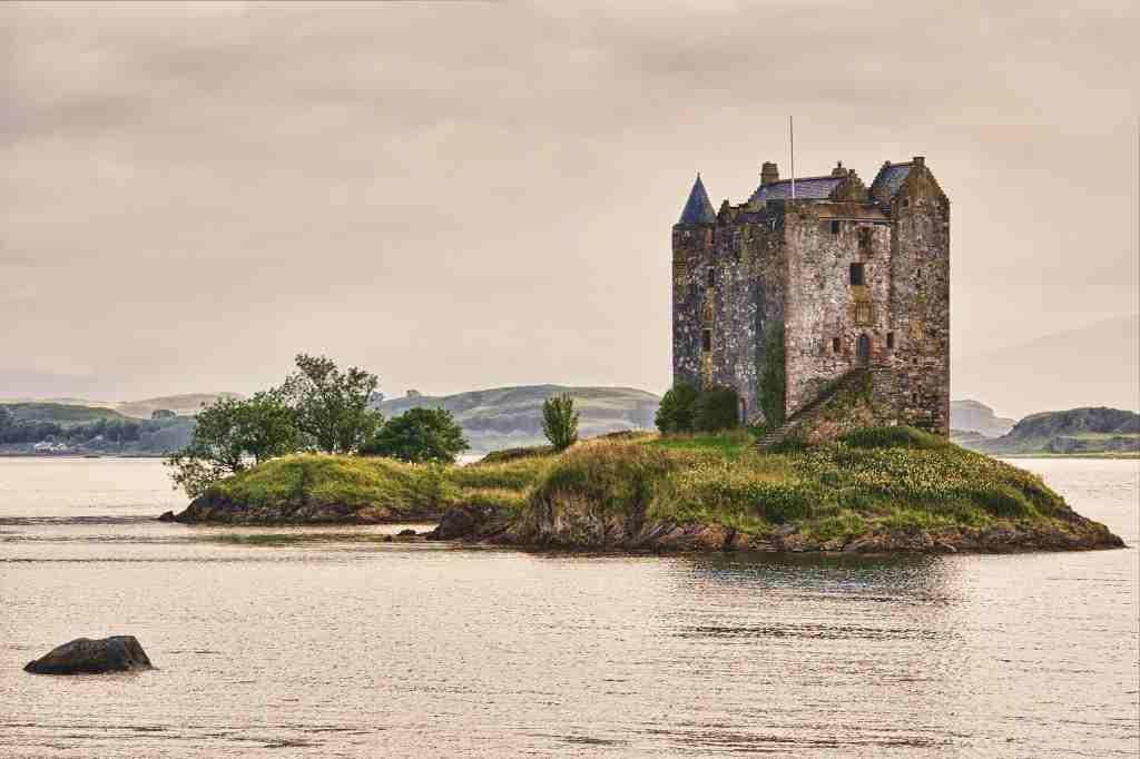 best castles near Obean Stalker Castle