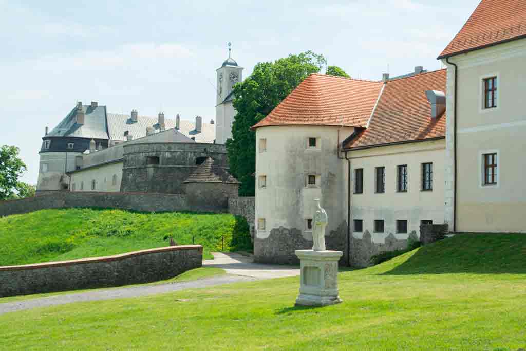 Famous Castles in Slovakia-Cerveny-Kamen