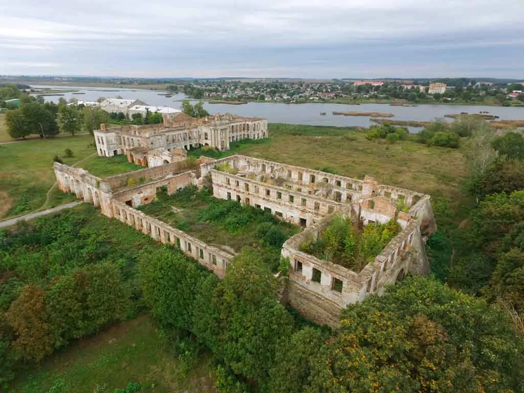 Famous Castles in Ukraine-Iziaslav-Castle
