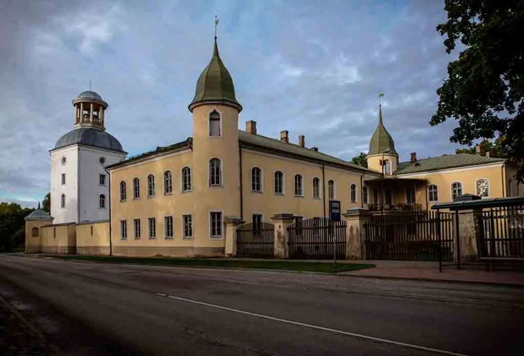 Famous Castles in Latvia-Krustpils-Castle