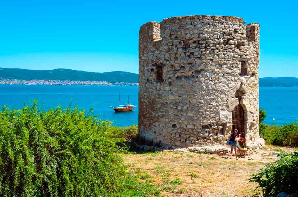 Bulgarian Castles-Nesebar-fortifications